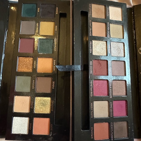 Anastasia, Beverly Hills, modern renaissance and subculture eyeshadow palettes - Picture 2 of 4